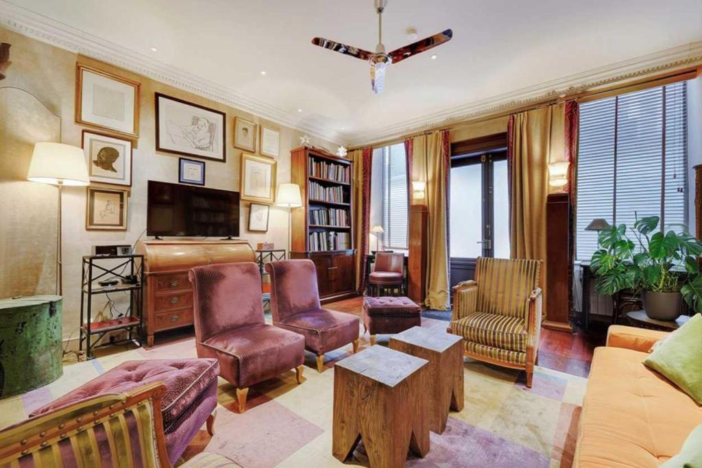 Historic elegance in the heart of Marais - 6P 2BR