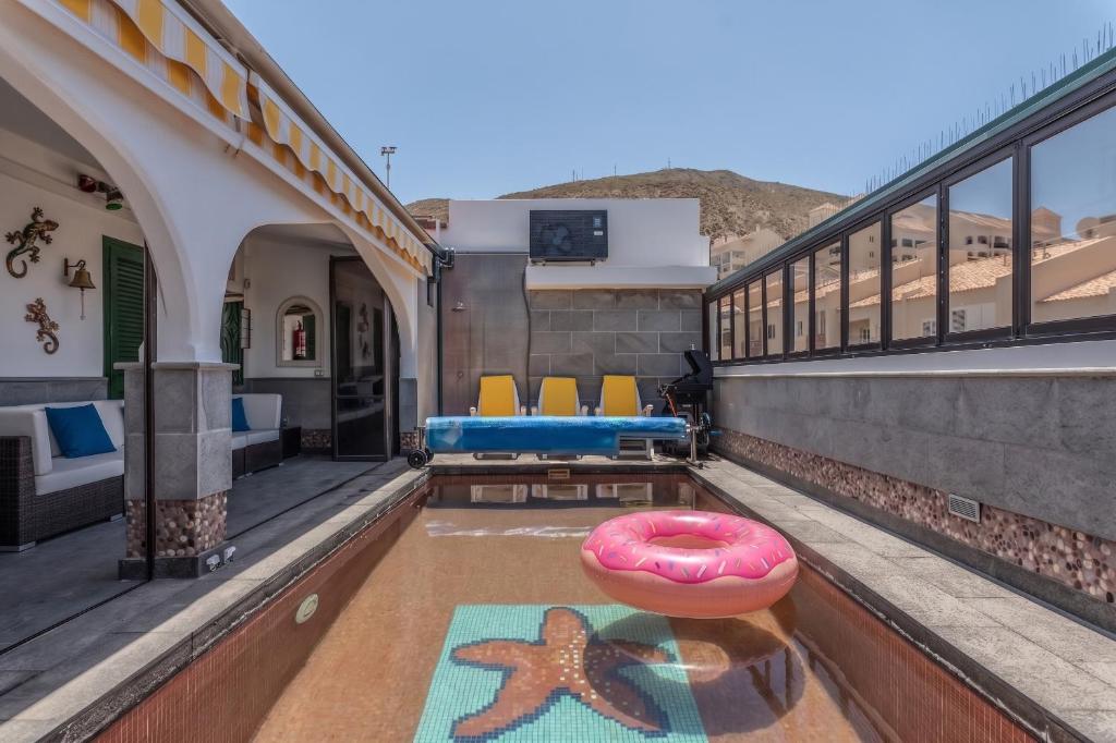 Los Cristianos BBQ & Sunset Villa