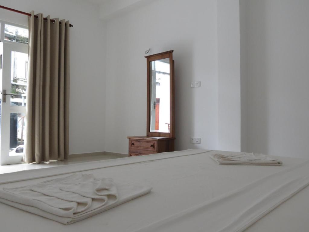 Mountain Wave Hotel and Surfshop - 1