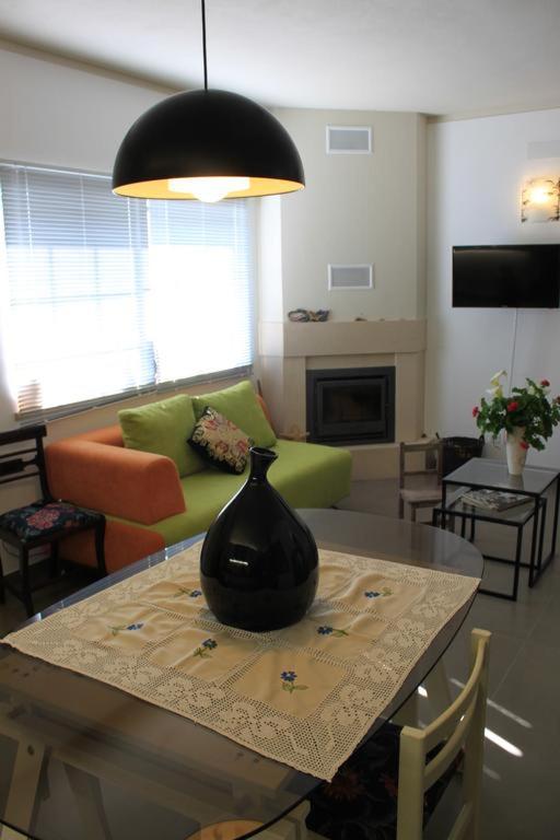 Cosy House in Nazaré with Fireplace