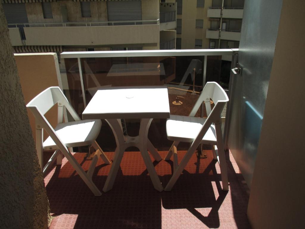 Studio moderne avec balcon - Saint-Raphaël - 25 m² - Parking