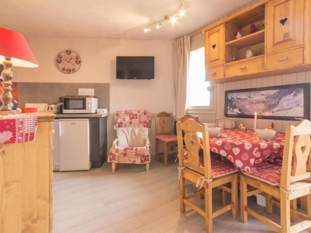 Studio rénové proche pistes avec balcon et coin montagne