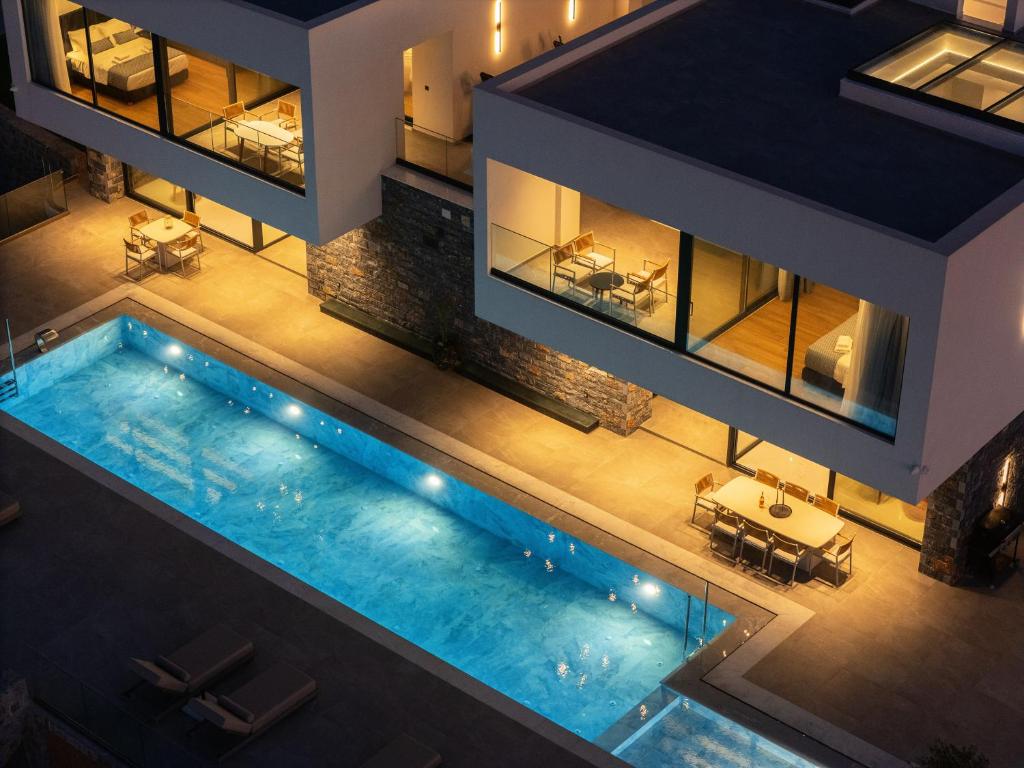 MT7 Panoramic Sea View Villa, By IdealStay Experience