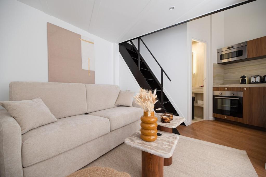 Cosy Apartment in Central Paris with AC
