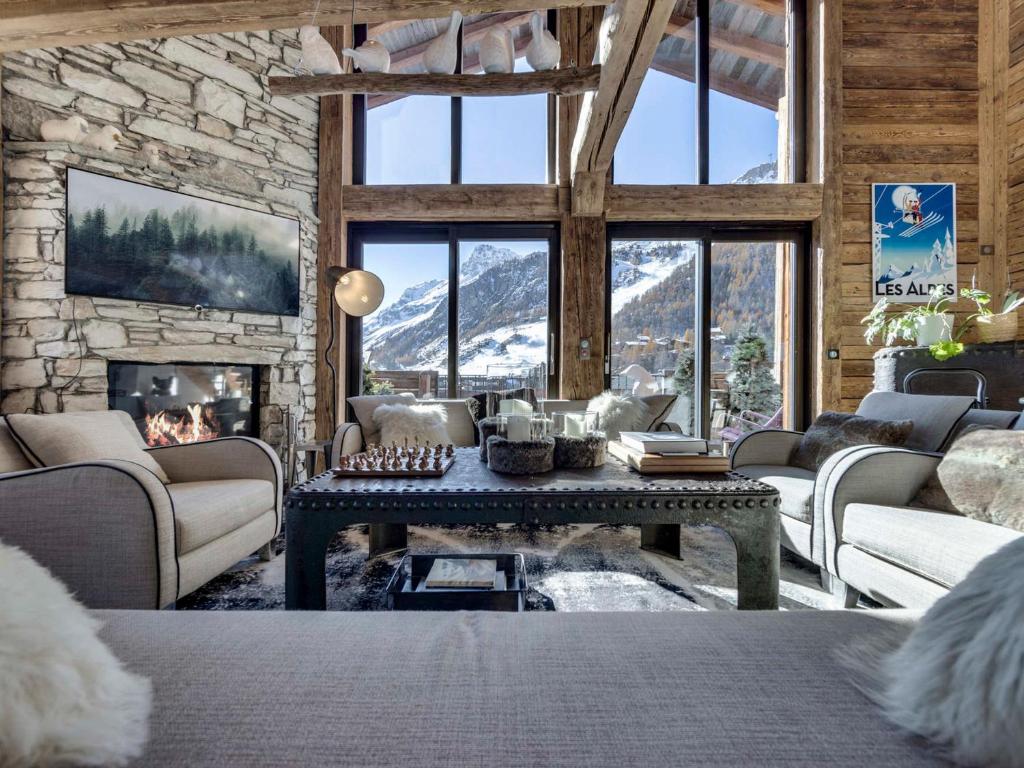 Appartement de luxe avec jacuzzi, terrasse et cheminée - 10 personnes