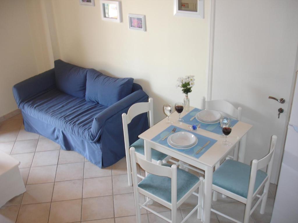 Posedenie v ubytovaní Iliana Villas