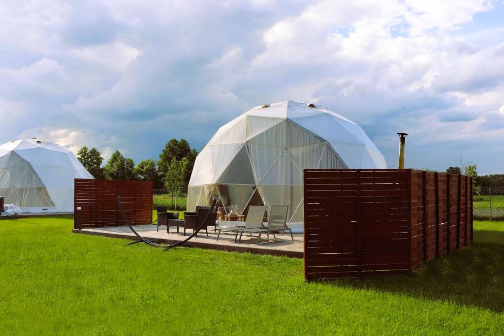 Ranczo Targówka - Domki i Glamping z balią i sauną wśród natury i zwierząt
