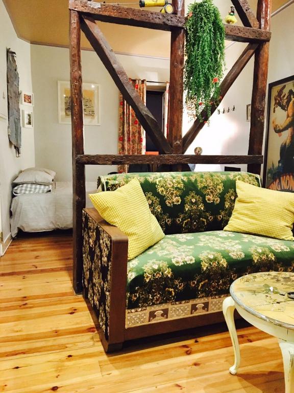 Cozy Studio Historical Center