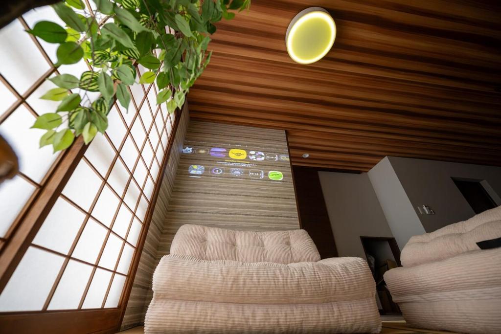 Shin-Osaka Spacious Terrace House - Up to 12 Guests