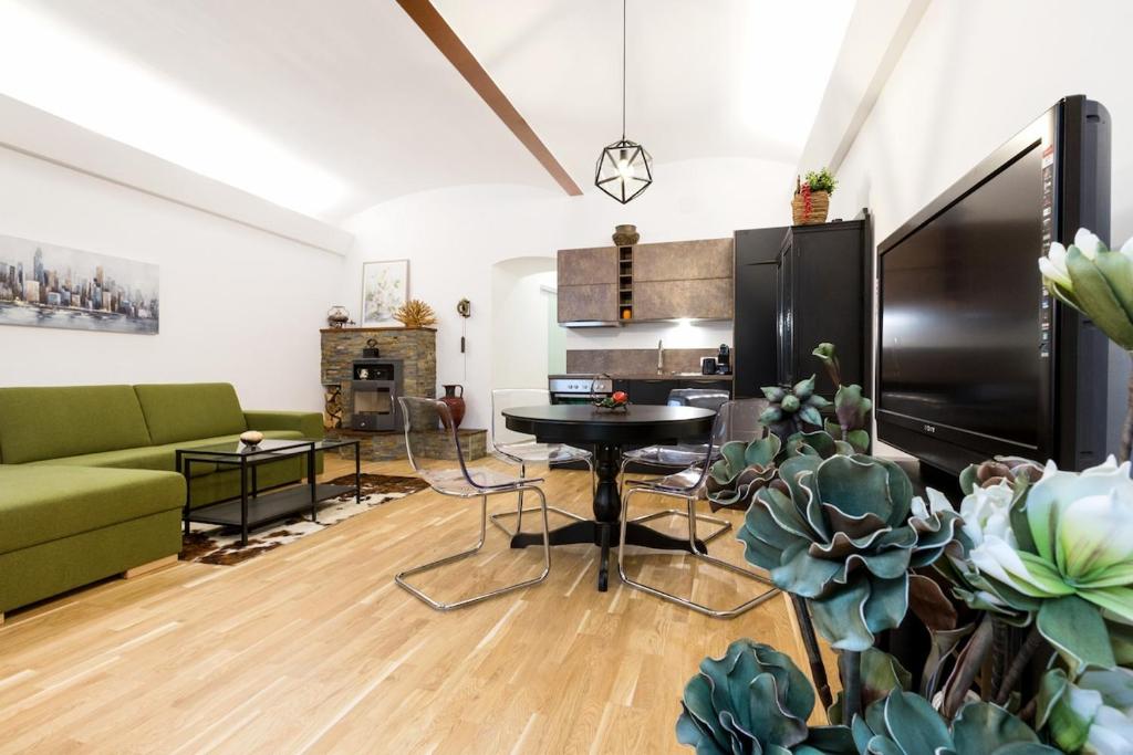 Garden Apartment in Vienna Center