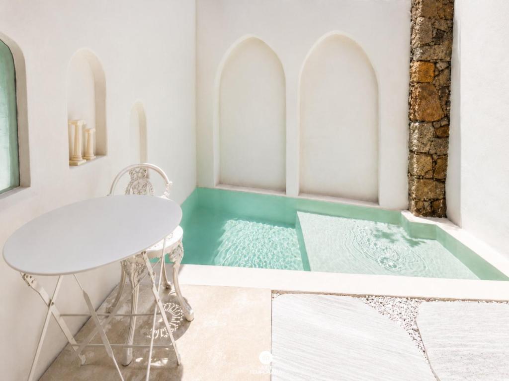 A piscina localizada em CasaIvan ou nos arredores