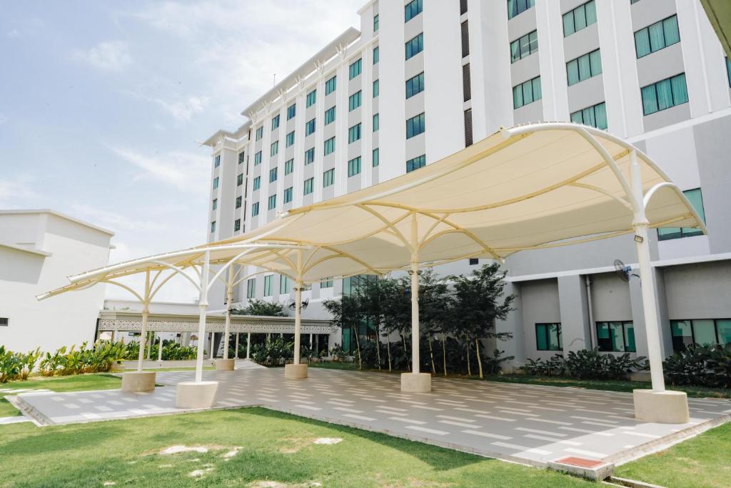 Raia Hotel & Convention Centre Alor Setar - Housity