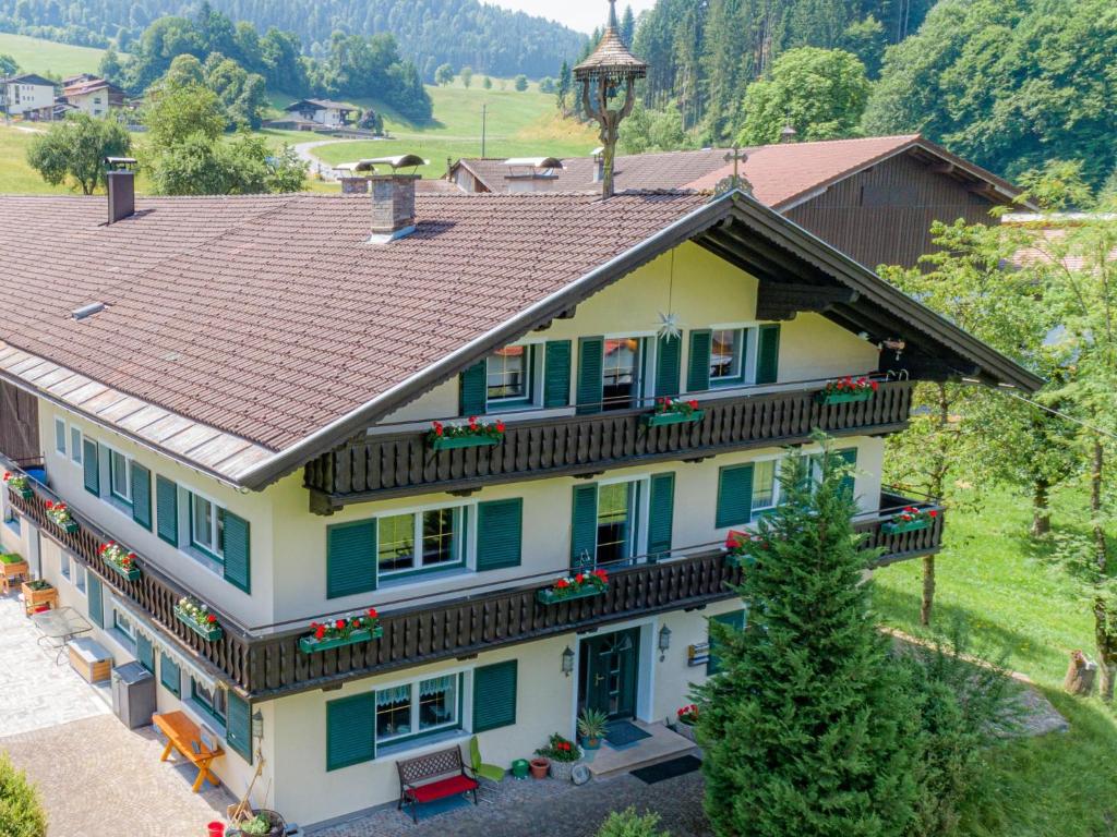 an aerial view of a house with a roof at Hintermühltalhof in Itter