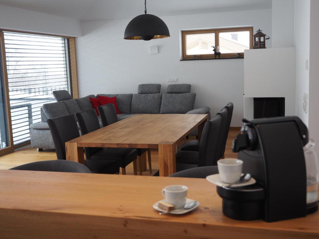 A seating area at Apartment Smaragdblick Wildkogel