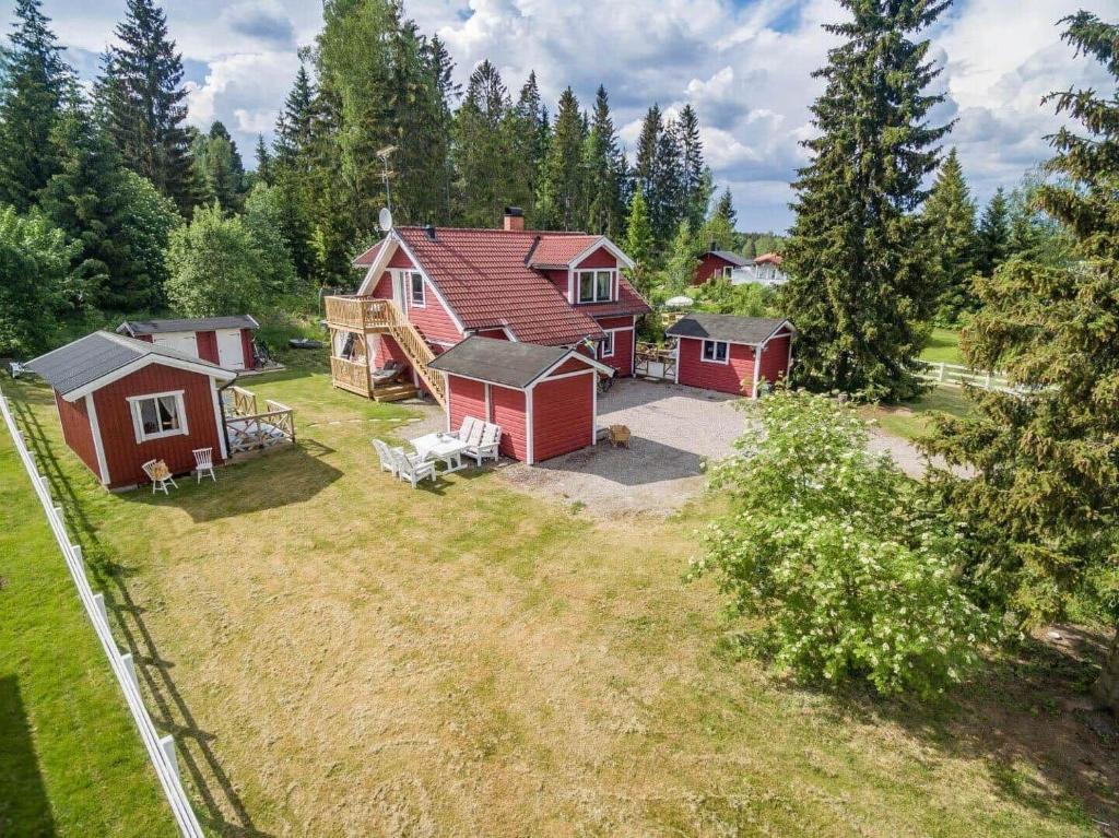 an aerial view of a house with a yard at VMA812-Kolsva-Lomstigen-7 in Kolsva