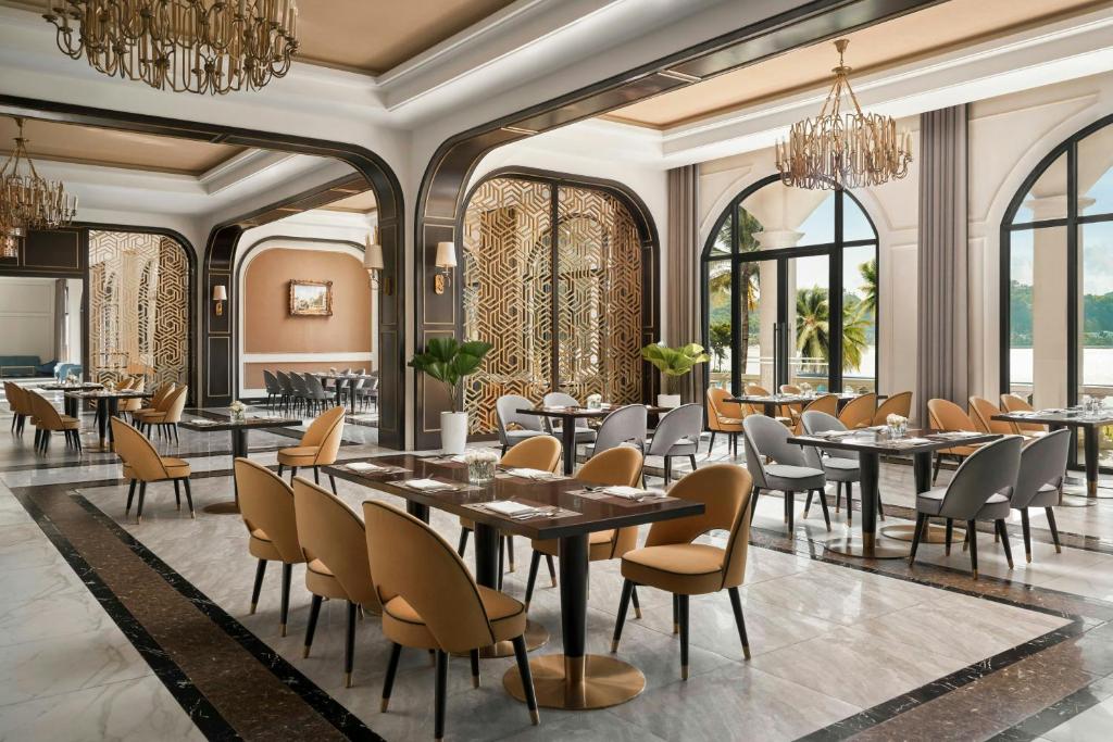 Oceanfront villa Nha Trang mã giảm giá