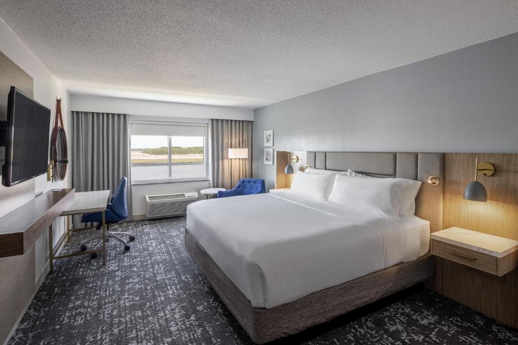 Crowne Plaza Ft Myers Gulf Coast, an IHG Hotel - 