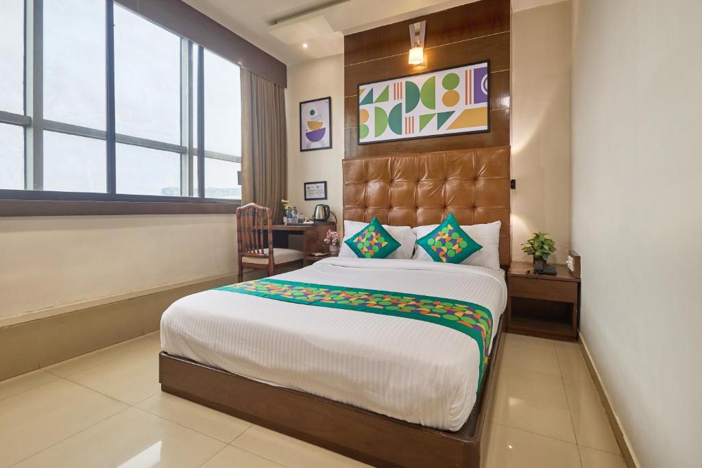 Treebo Empire Suite در بمبئی