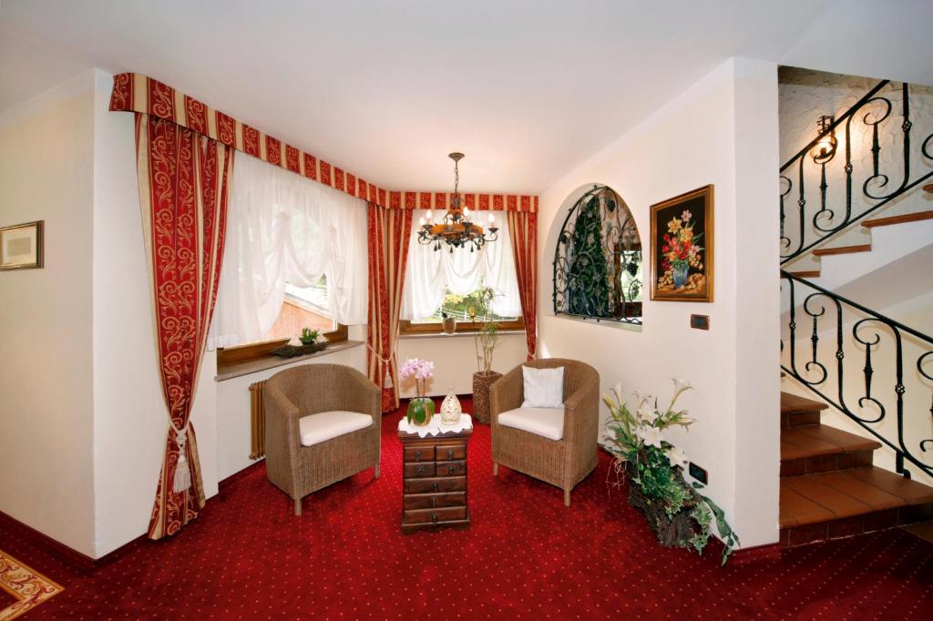 Posezení v ubytování Hotel Garni Vigilhof