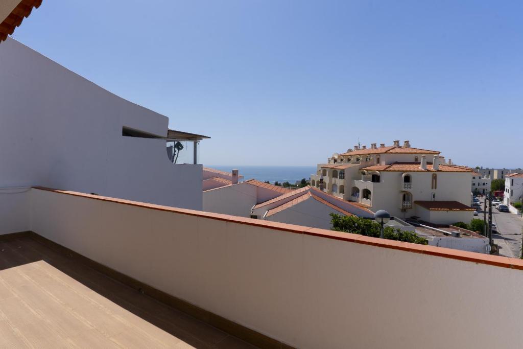#417 Sunny 2BR Retreat Open Views Pateo