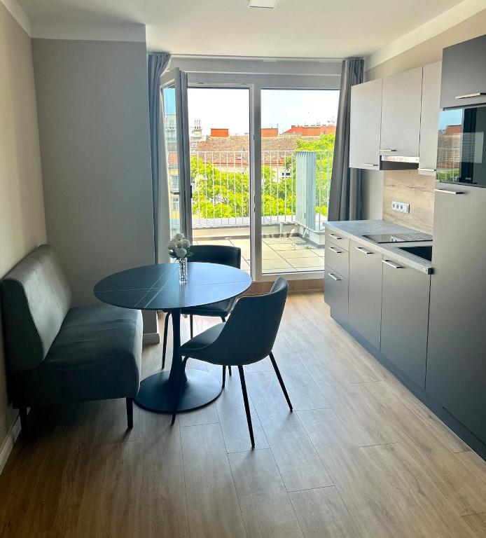 Leibniz flats Apartment 20