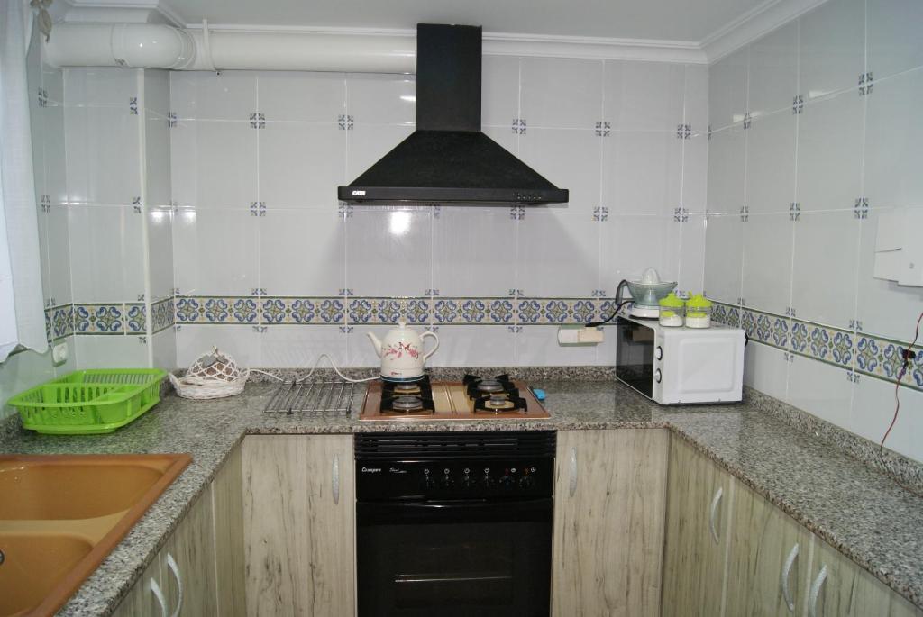 Kuchyňa alebo kuchynka v ubytovaní Casa Pescadores de Vallterra