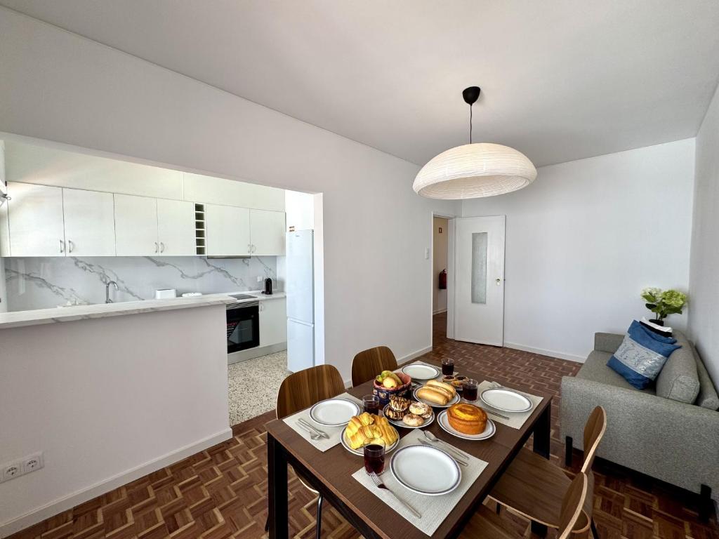 Faro Central 3 by Homing