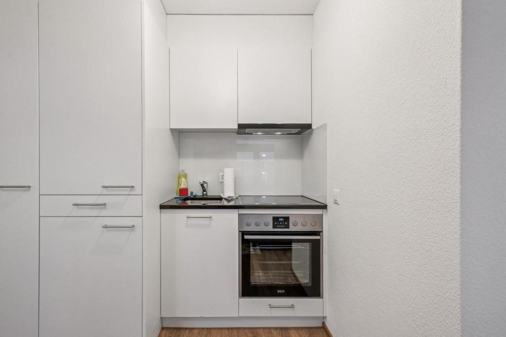 Exclusive studio near city center - Color 4