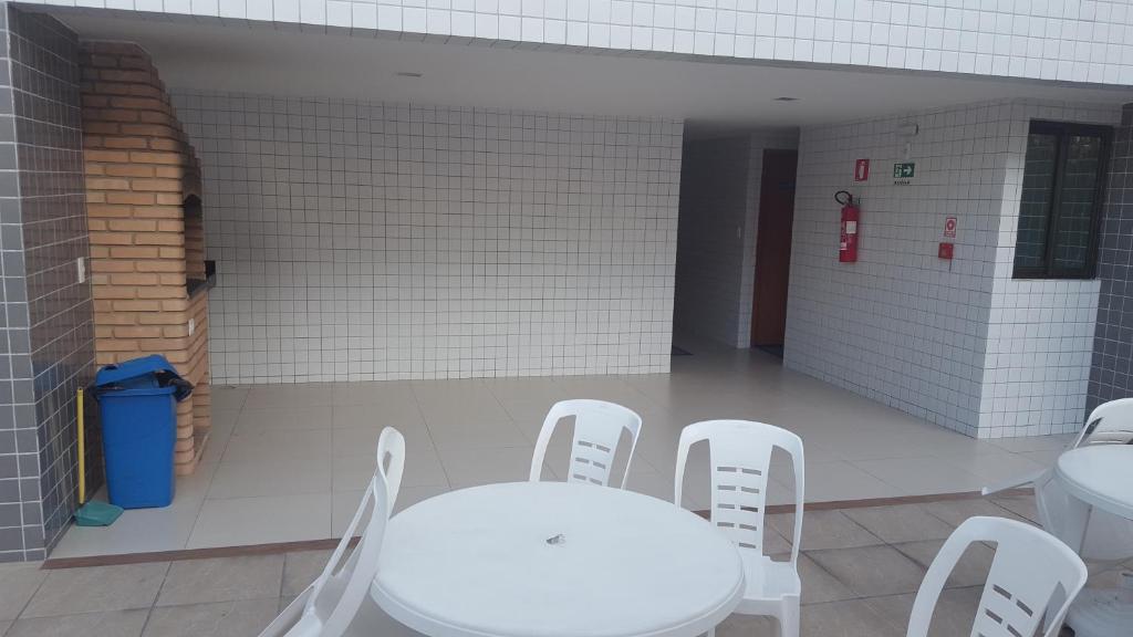  Apartamento quarto e sala em Ponta Verde