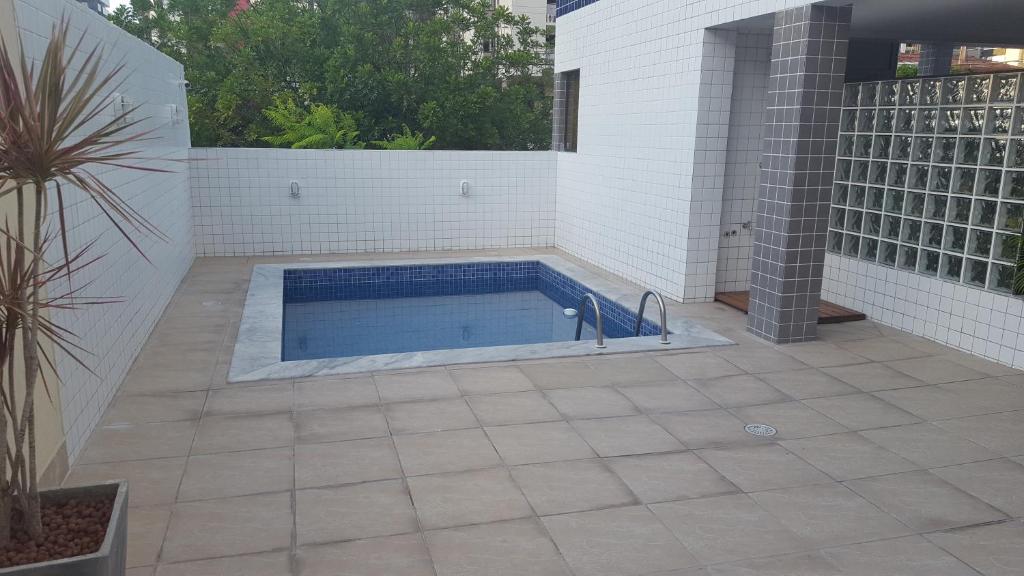  Apartamento quarto e sala em Ponta Verde