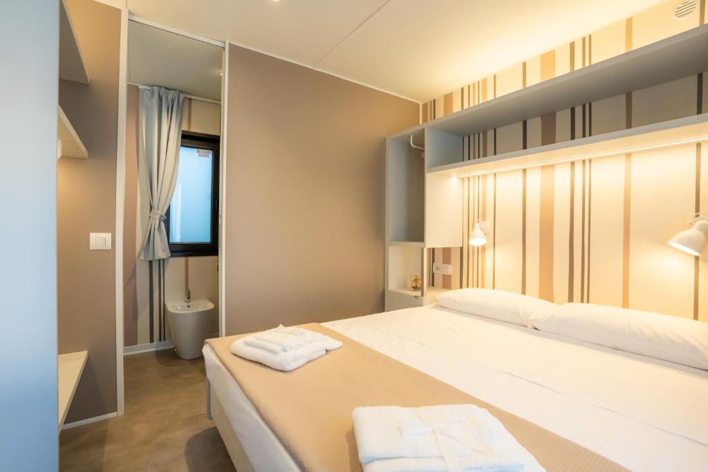 Residence Holidays - Mobile Home