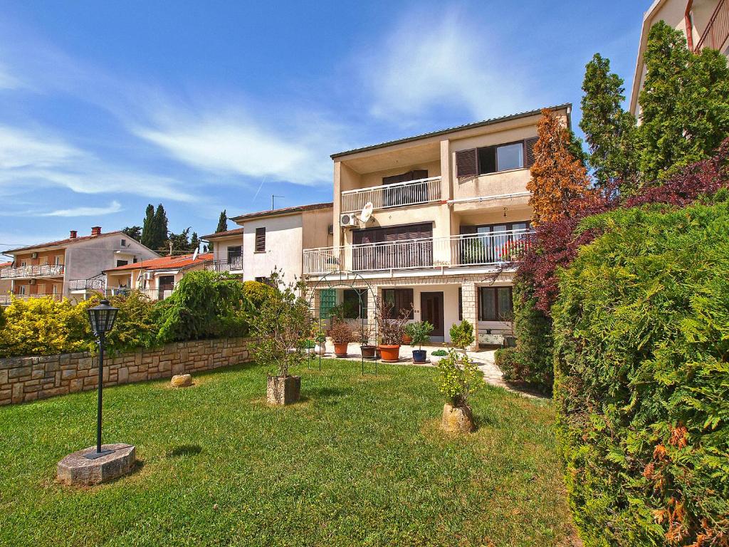 Vonkajšia záhrada v ubytovaní Apartment Damir 864