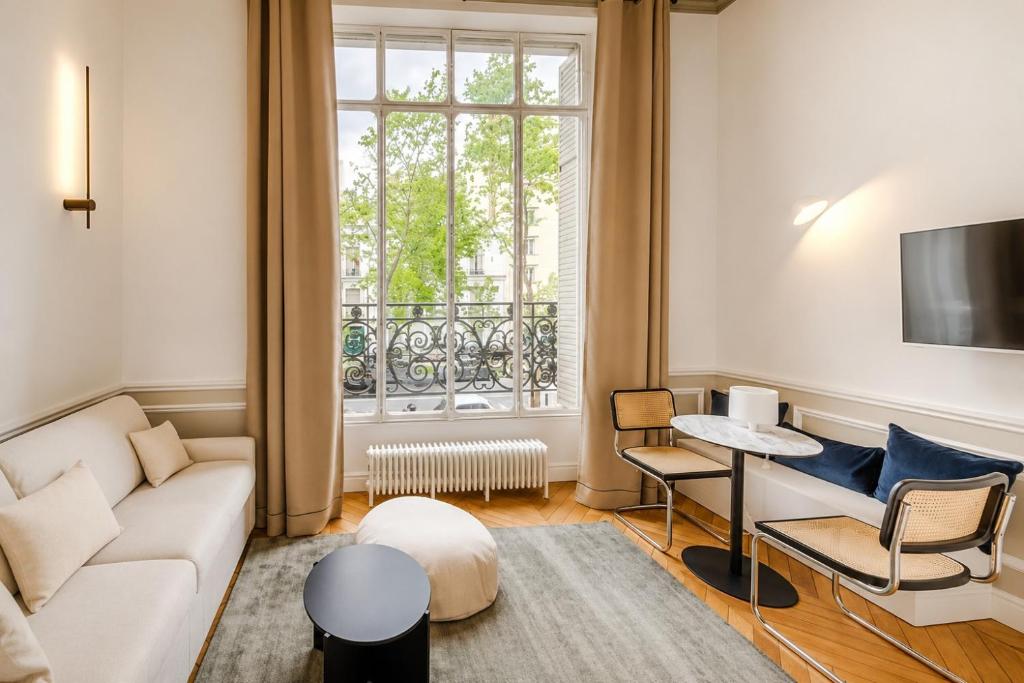 Appartement de standing 3 - tour Eiffel/Invalides