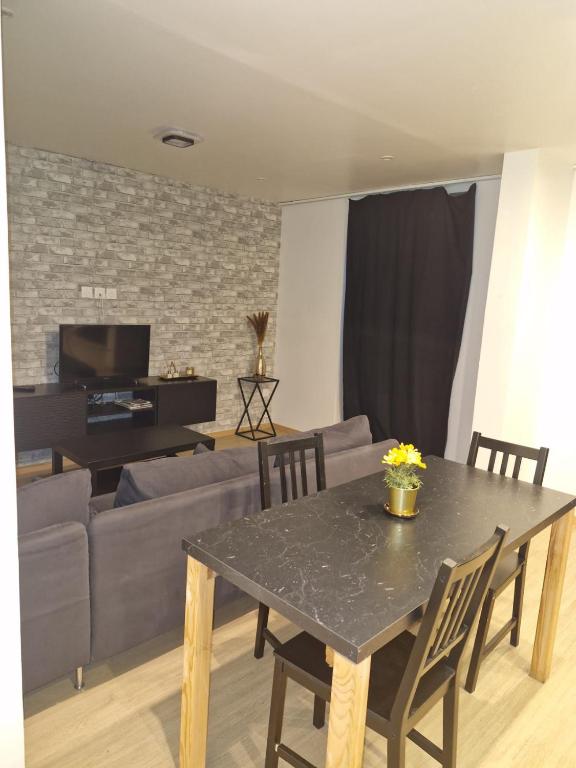 La Suite Mulhouse, Accès Bâle 20min, Proche Gare TGV – photo 9