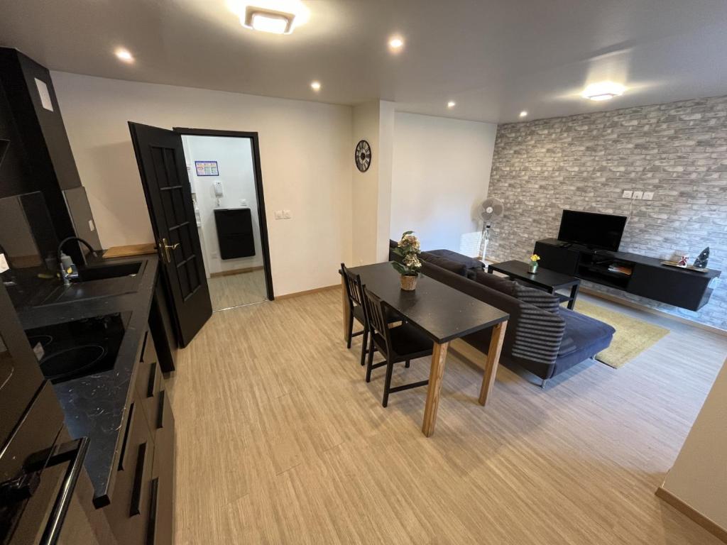 La Suite Mulhouse, Accès Bâle 20min, Proche Gare TGV – photo 12