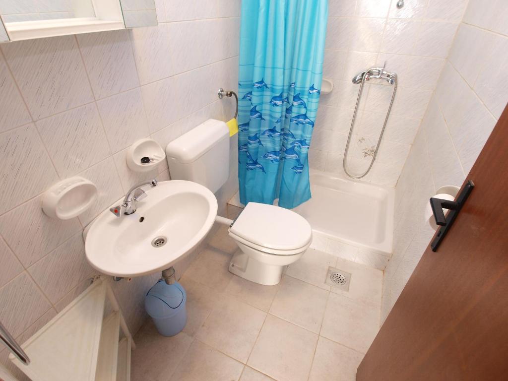 Łazienka w obiekcie Apartments Biskupije 940