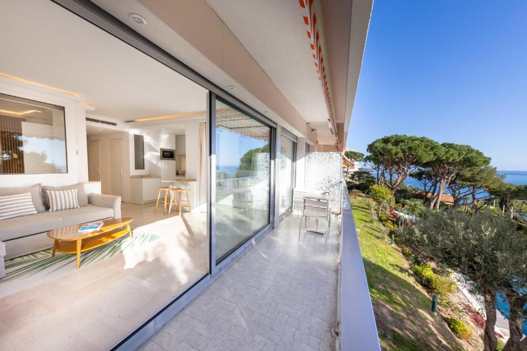 06DB Magnificent flat with incredible view Mont Boron