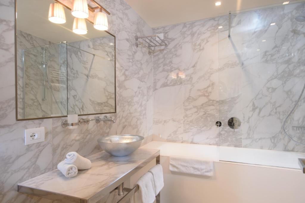 Palazzo Veneziano - Venice Collection - 10