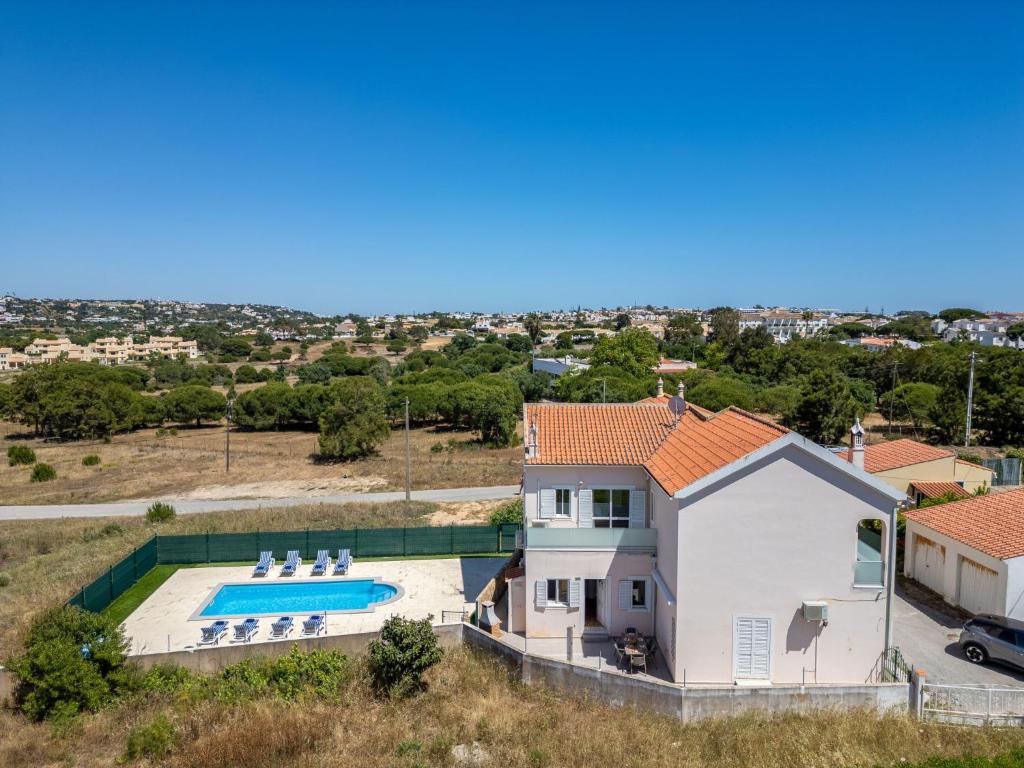 an aerial view of a house with a swimming pool at Holiday Home Casa do Sol by Interhome in Patroves