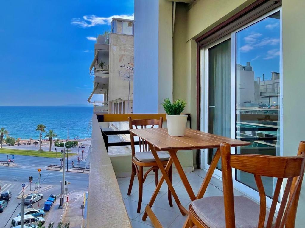 Colorful home w balcony views at Athens Riviera