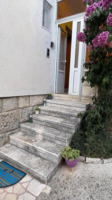 Apartment Lamante