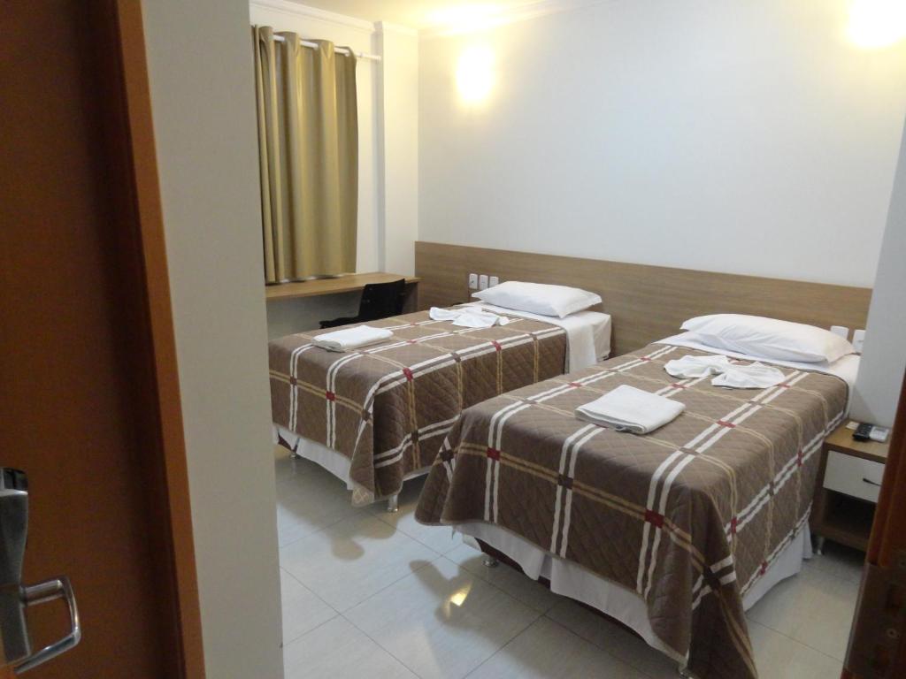  Di Napoli Plaza Hotel