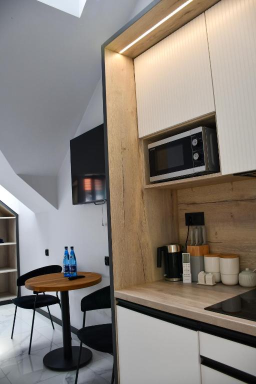 Cobalt Apartments - 
