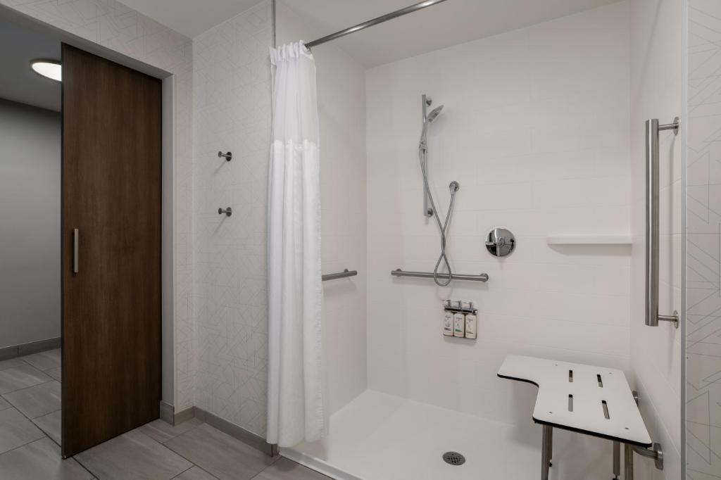 Holiday Inn Express & Suites Linden - Newark South by IHG - Error