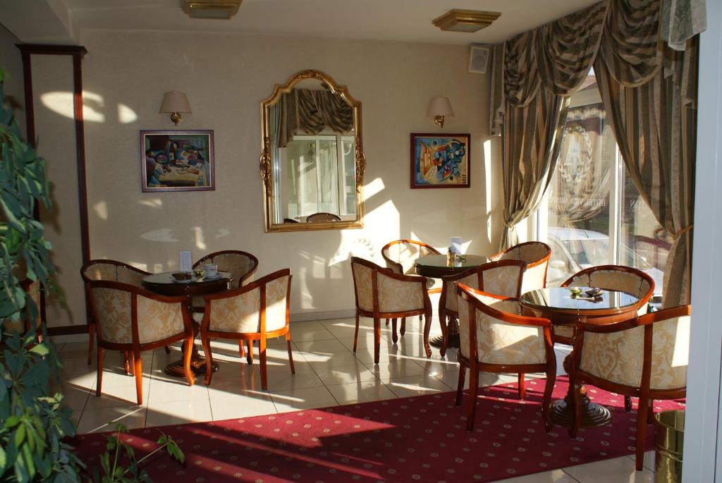Posezení v ubytování Hotel Vila Ariston