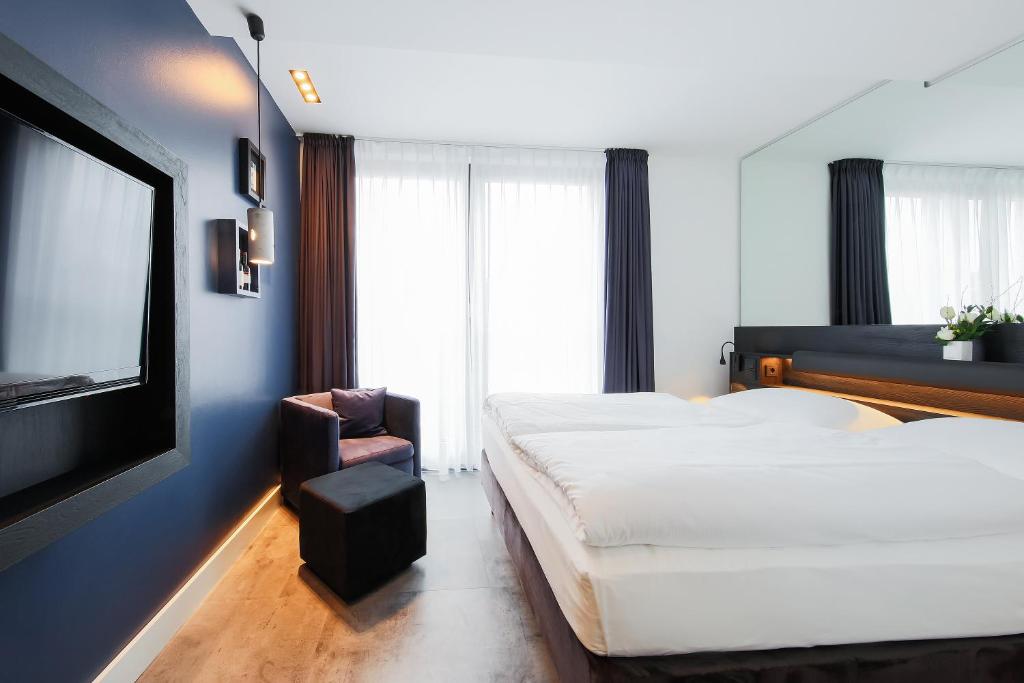 LINDEMANN'S - Resim 17