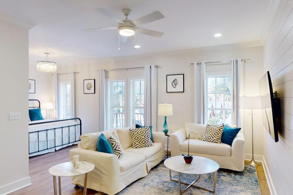 Spacious Sunny Studio with Central AC Pool Hot Tub Beach Tram & Beach Access, 30A, FL