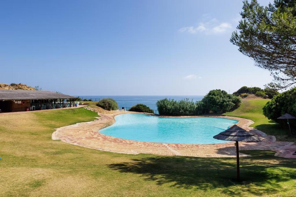Prainha Beach & Pool Apartment