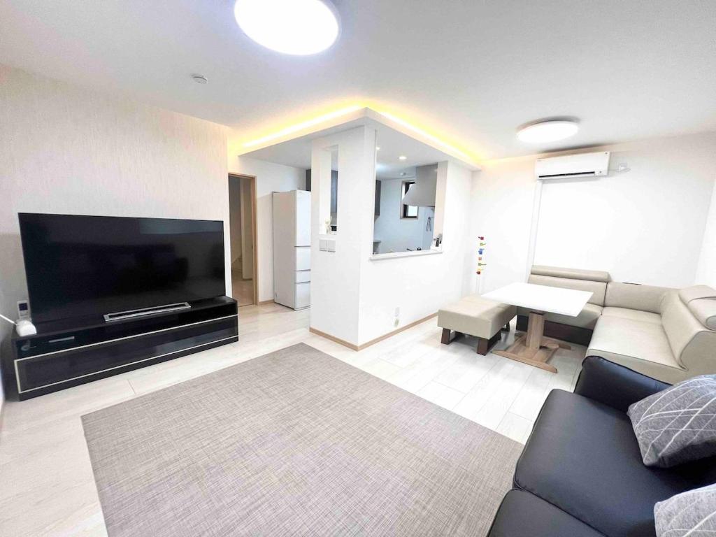 Tsutenkaku Shinsekai 3LDK Newly Built 3-Story Single-Family Building 110sqm - Hanamitayi