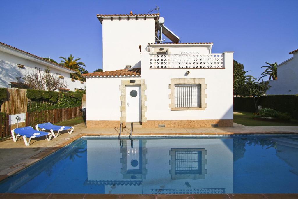 Supreme Villa